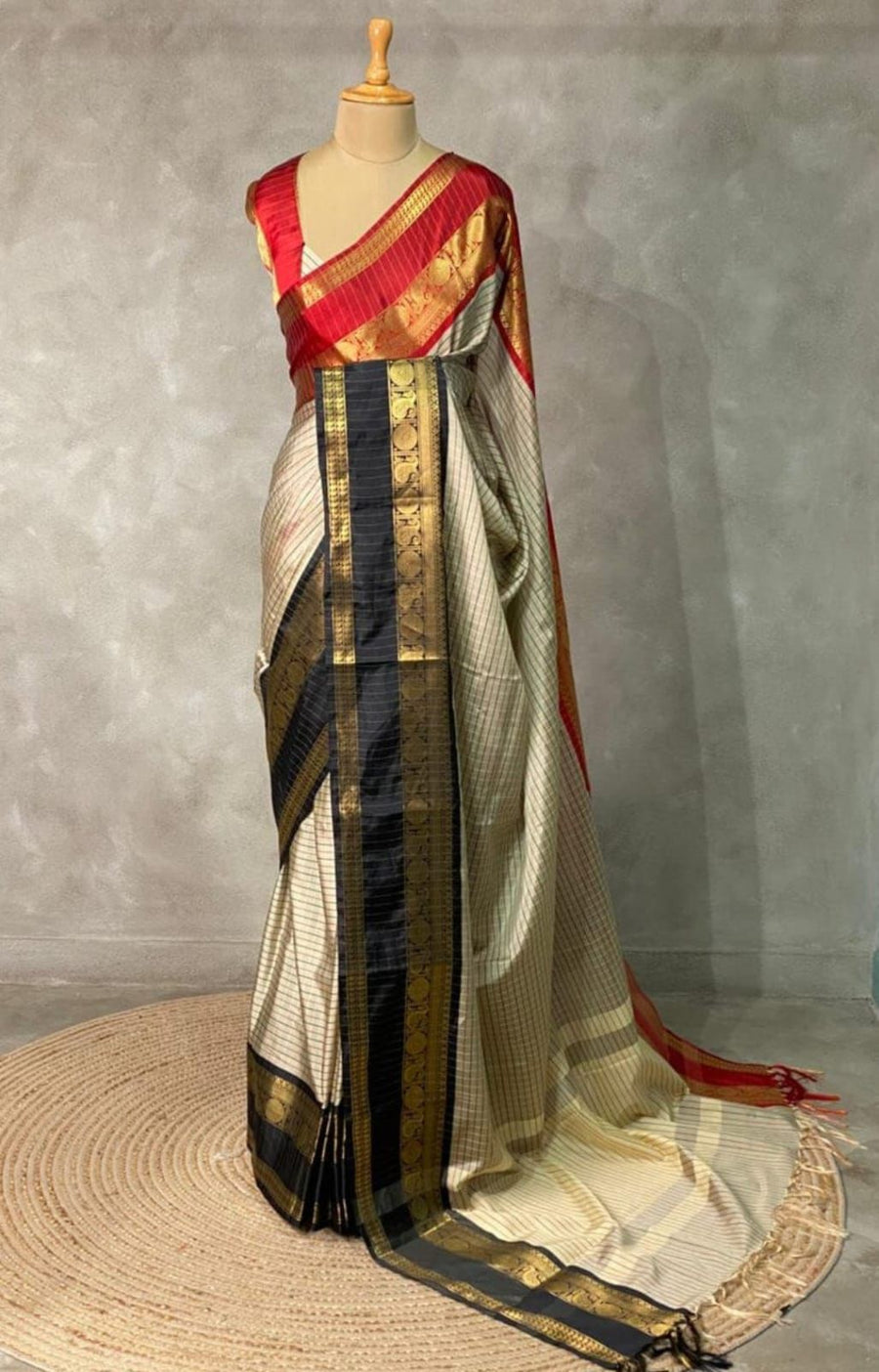 benarasi semi soft silks